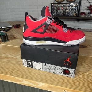 Jordan retro 4 Toro Bravo size 11 with org box 100% authentic